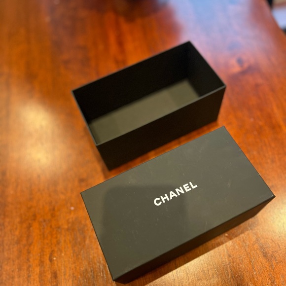 Chanel box - Picture 4 of 6